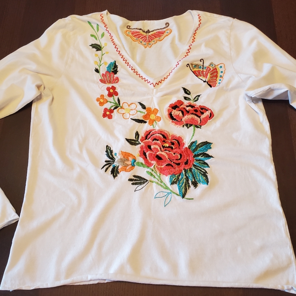 Embroidered long sleeve t-shirt